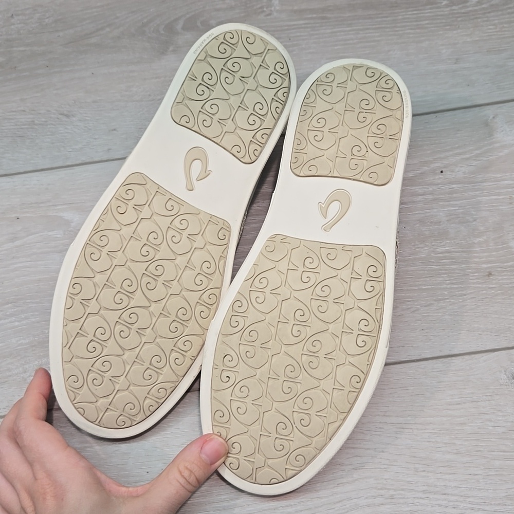 Olukai Women Pehuea Comfort Slip-On Sneakers in Light Beige Shoes Sz 8.5 - Picture 10 of 11